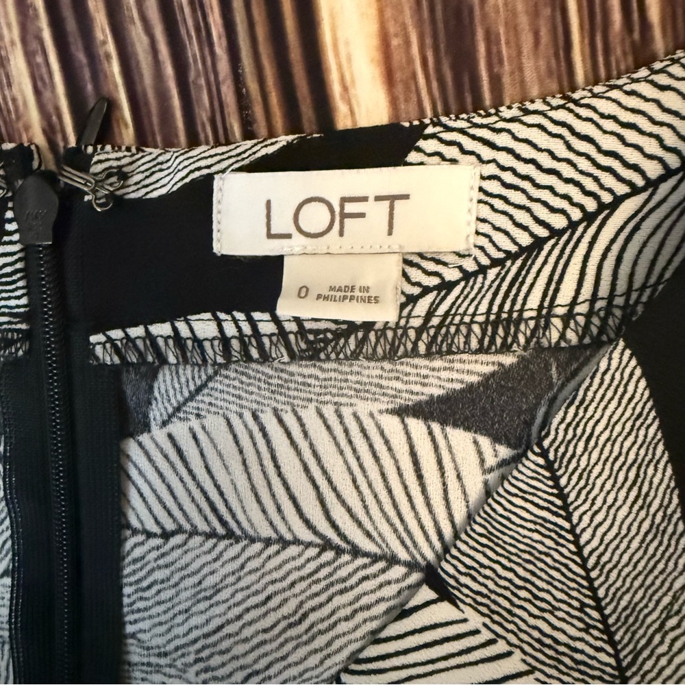Loft Leaf Patterned Romper - Picture 3 of 5